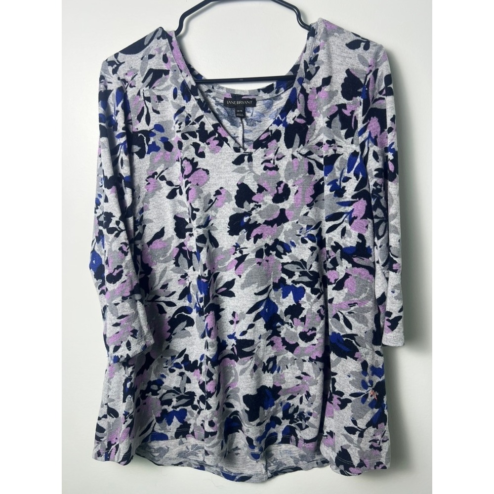Lane Bryant V-Neck Top Wm 14/16 Gray Purple Floral 3/4 Sleeve Knit Blouse Casual
